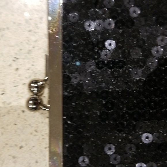 Ann Taylor Loft black sequin evening bag to use as clutch or has chain as well - Picture 5 of 10